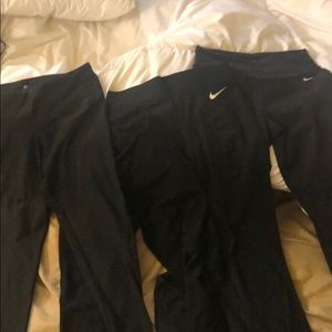 Nike’s legging bundle sz mediums